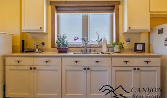 27 Teepee Ring Rd, Clark, WY 82435