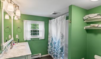 202 Steadwell Rd, Amsterdam, NY 12010