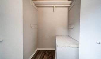 37 Country Place Ct, Alpharetta, GA 30005