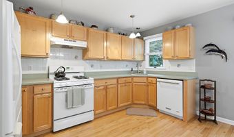 48 Bayview Blvd, Barnegat, NJ 08005