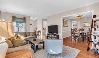 124 Sandpiper Dr, Belford, NJ 07718