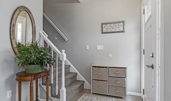 393 Mohegan Cir 393, Andover, NJ 07848