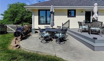 17700 157th St, Basehor, KS 66007