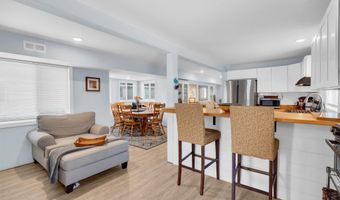 375 E Barnegat Ave, Bayville, NJ 08721