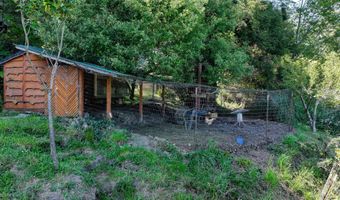 16711 Thompson Rd, Brookings, OR 97415