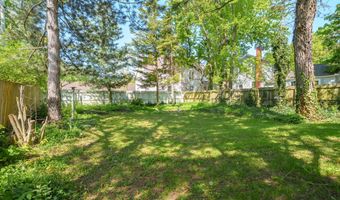 215 N Cedar St, Allegan, MI 49010