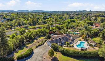 929 Pepper Tree Ln, Fallbrook, CA 92028