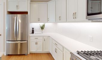 1 Longview Dr 103, Atkinson, NH 03811