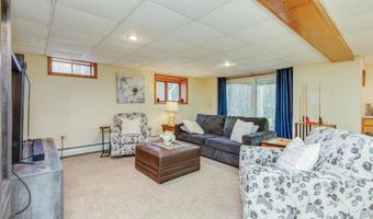 37 Standish Way, Amherst, NH 03031