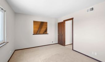 2827 N Victoria Dr, Alpine, CA 91901