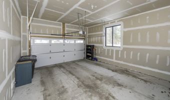 1858 Upland Dr, Ann Arbor, MI 48105