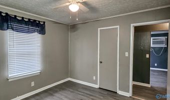 18222 McMunn Ln, Athens, AL 35614