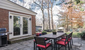 6007 WELBORN Dr, Bethesda, MD 20816