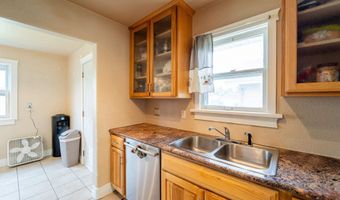 2903 SNYDER Ave, Cheyenne, WY 82001