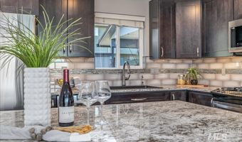 4955 N Bitterbrush Dr, Boise, ID 83703