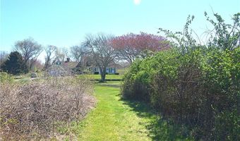 410 Wandsworth St, Narragansett, RI 02882