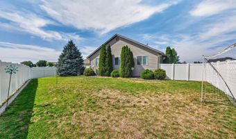 1361 Sawtooth St, Chubbuck, ID 83202