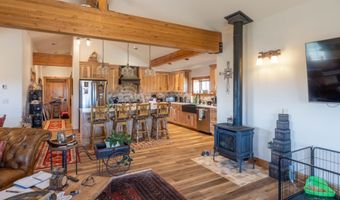 30 VISTA Rd, Cora, WY 82925