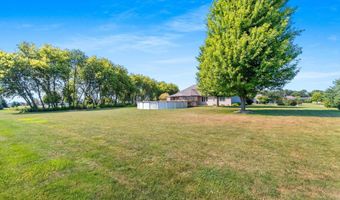 3561 GRAND MEADOWS Xing, Neenah, WI 54956