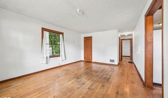 308 E 38th St, Anderson, IN 46013