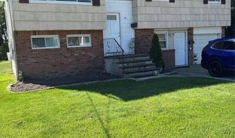 75 Oak St, Amityville, NY 11701