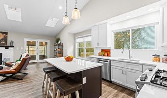 1329 Westbrooke Terrace Dr, Ballwin, MO 63021