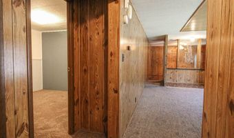 443 Piccadilly Cir, Bismarck, ND 58504