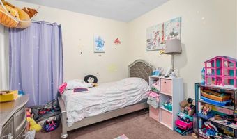 13 Elizabeth St, Cumberland, RI 02864