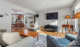 9 Mosher Dr, Brookline, NH 03033
