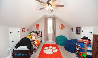 831 Orchard Valley Ln, Boiling Springs, SC 29316