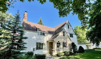 810 3rd St NW, Austin, MN 55912