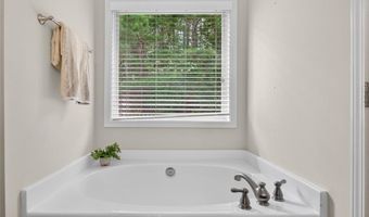 74 Cleburne Pl, Acworth, GA 30101