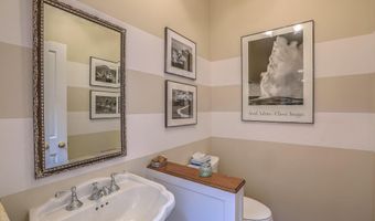 1724 AVENIDA ALTURAS NE, Albuquerque, NM 87110
