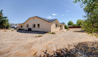 3163 Hannah Calder Ct, Fernley, NV 89408