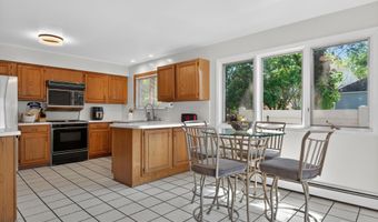 126 W 33RD St 3, Bayonne, NJ 07002