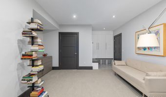 657 Greenslate Dr SE, Ada, MI 49301