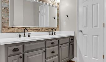 517 Meadowlark Dr, Albany, GA 31707
