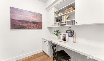 3985 E Parkcenter Blvd, Boise, ID 83716