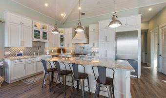 108 MAGNOLIA Ave, Anna Maria, FL 34216