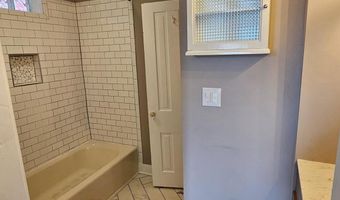 228 E WASHINGTON St, Hagerstown, MD 21740