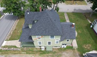 51 Broadway St, Baileyville, ME 04694