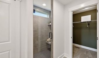 7255 Pine Lake Blvd, Almont, MI 48003