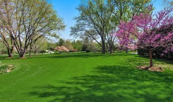 40498 N Sunset Dr, Antioch, IL 60002