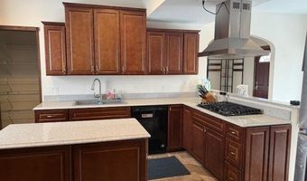 931 S Kline St, Aberdeen, SD 57401