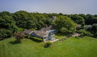 69 Nayatt Rd, Barrington, RI 02806