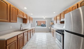 106 N Talbot St, Addison, MI 49220