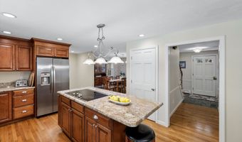17 Candlewood Dr, Amherst, NH 03031