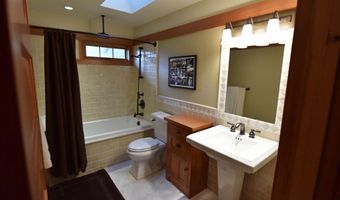 99 Granite St, Ashland, OR 97520