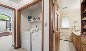 4920 BROOK HILLS Dr, Annandale, VA 22003