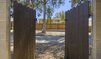 2142 Klamath Dr, Camarillo, CA 93010